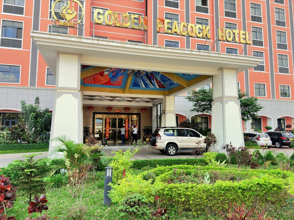 Golden Peacock Hotel Blantyre Bagian luar foto