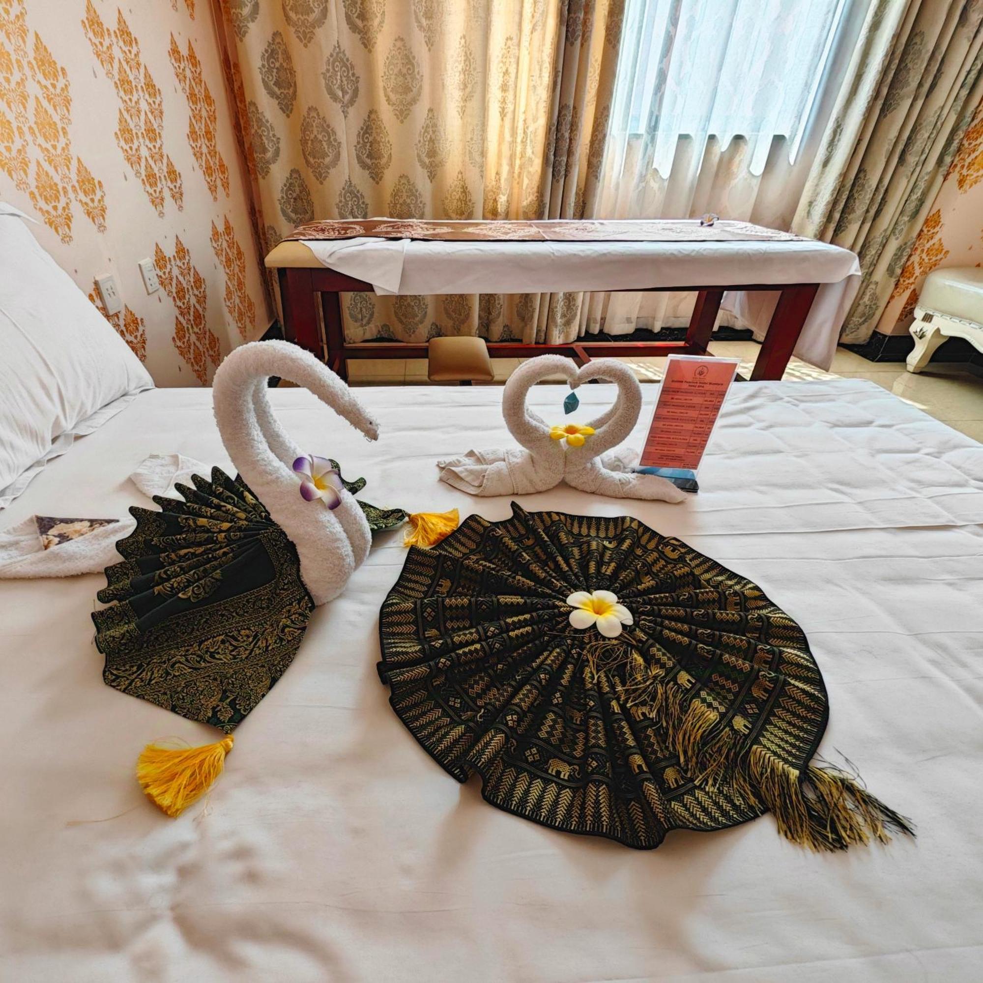Golden Peacock Hotel Blantyre Bagian luar foto